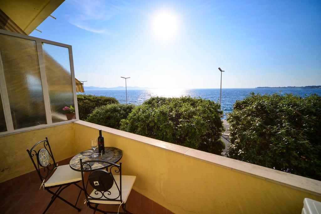 Sun Mijo Apartman Zára Szoba fotó