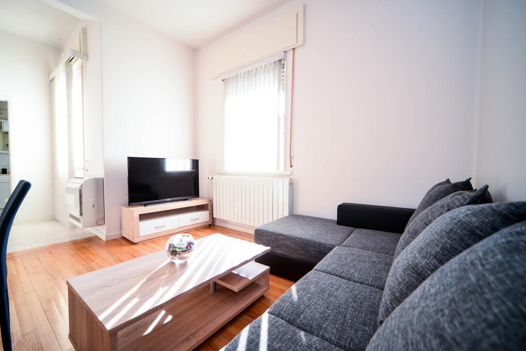 Sun Mijo Apartman Zára Szoba fotó